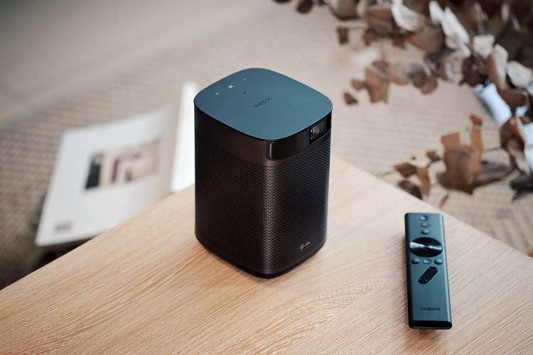 xgimi-mogo-pro-is-a-3d-hd-high-definition-smart-projector-designed-for-home-use-9