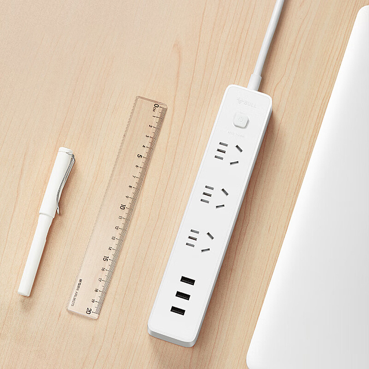 bulls-small-white-usb-socket-b403u33m-white-1