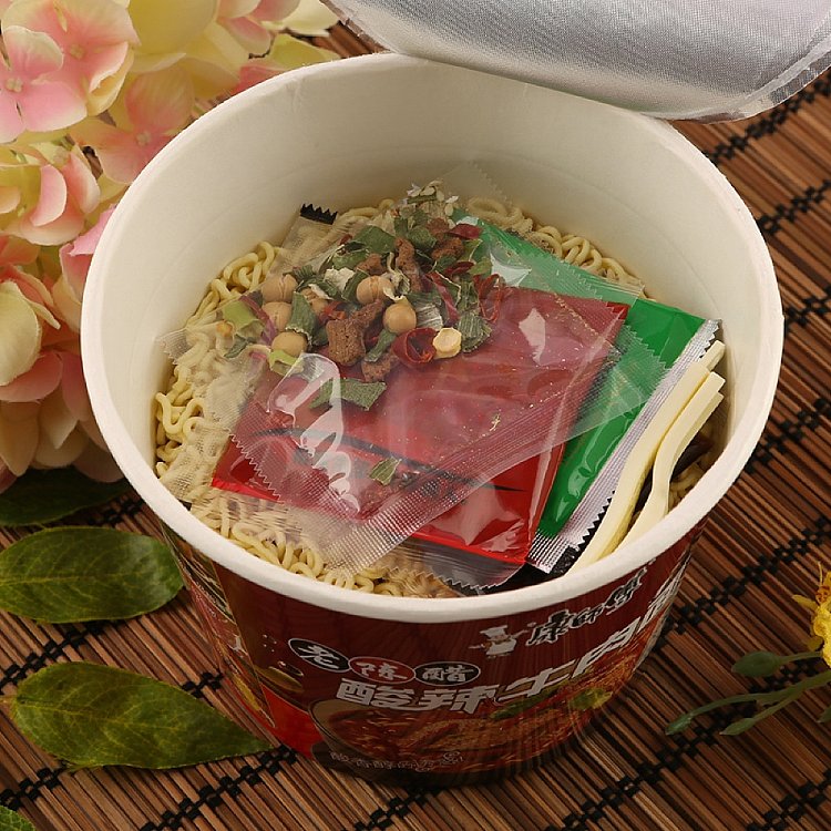 master-kong-noodle-barrel-old-chen-vinegar-hot-sour-beef-noodle-122g-2