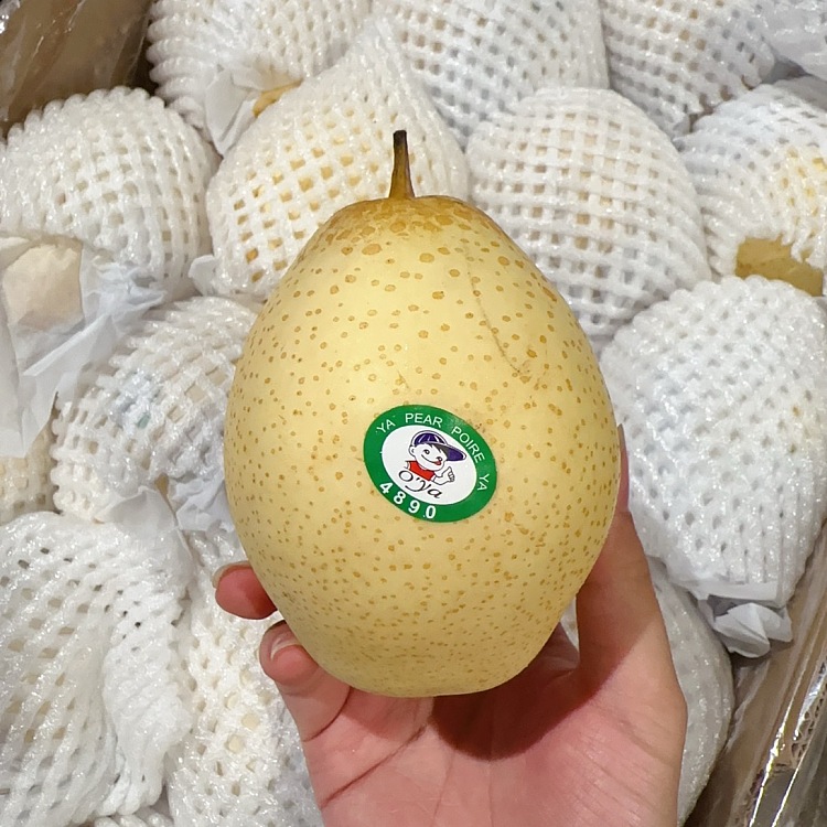 freshumall-self-supporting-china-duck-pear-about-1kg-1