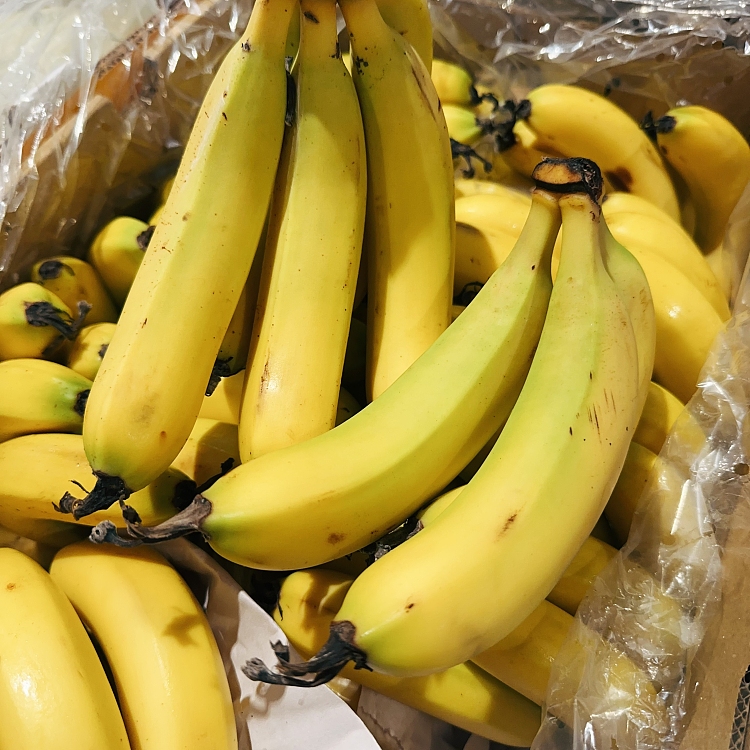 freshumall-self-supporting-banana-about-1kg-2