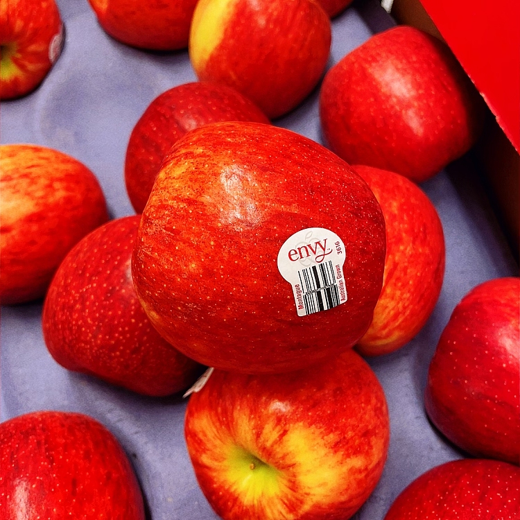 fresh-lovey-dovey-apples-1kg-3