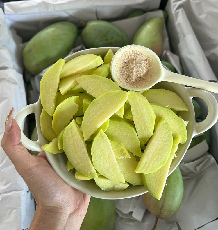 fresh-1-crisp-and-sweet-imported-green-mango-4