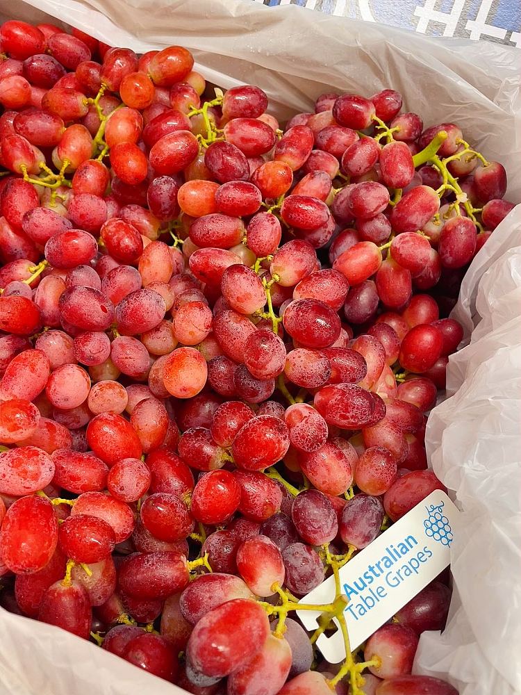 freshexplosive-crisp-premium-red-grape-about-1kg-2