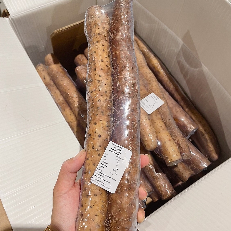 about-660-700g-of-yam-with-iron-rods-1
