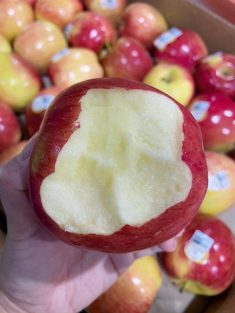 netflix-ambrosia-crisp-sweet-apple-approx-1-11kg-3