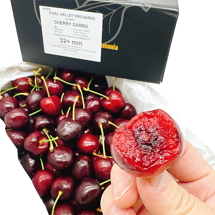 tasmanian-samba-cherries-32mmgift-box-approx-2kg-2