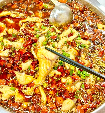 【鲜】麻辣水煮鱼（黑鱼片）（700ml） 约600g