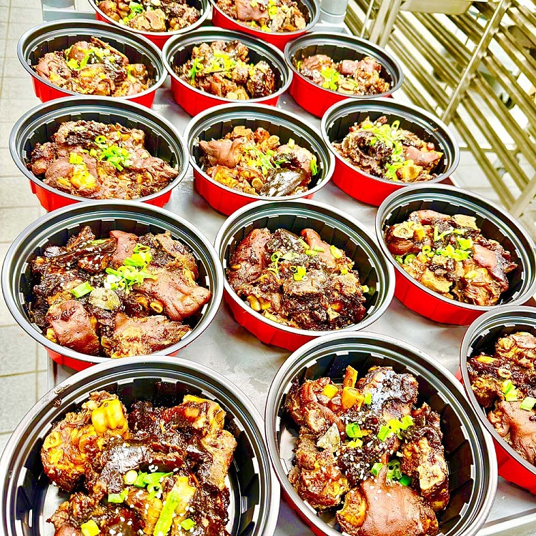 fresh-109-knives-big-meal-eat-full-braised-pigs-feet-not-spicy-about-450g-boxed-1