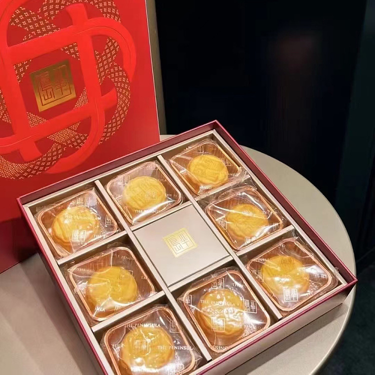 gift-box-hong-kong-peninsula-mini-custard-mooncake-8pcs-in-280g-4