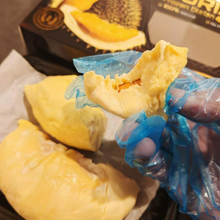 frozen-vietnam-tree-ripened-gradea-non-nuclear-golden-pillow-durian-fruit-meat-400g-3