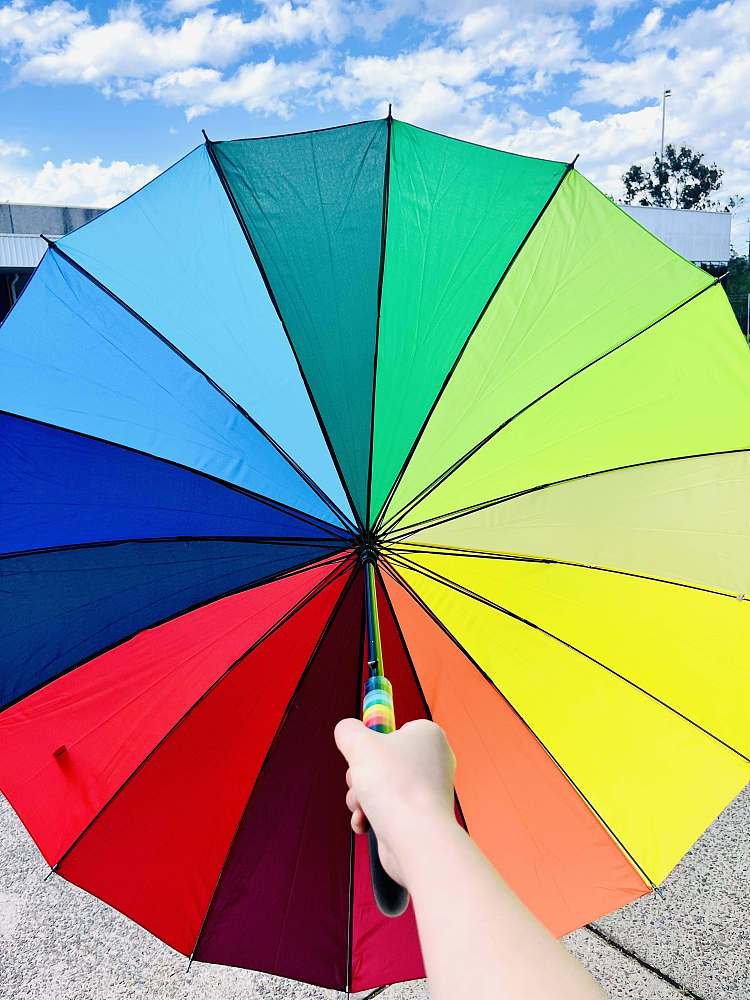 anti-drip-umbrella-with-case-long-handle-colored-2