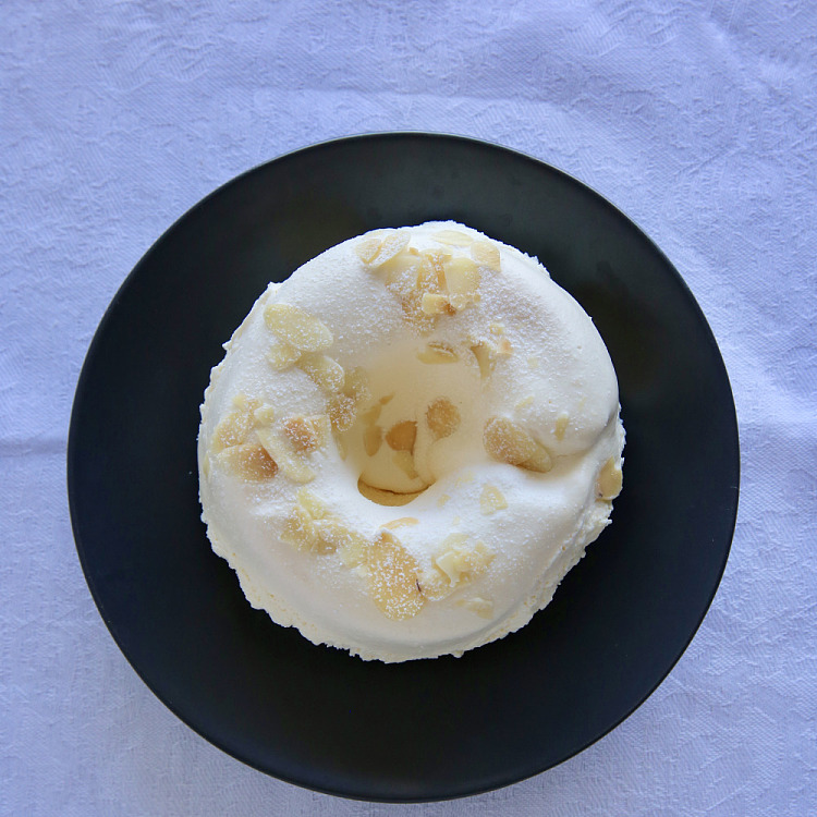 freshloven-sea-salt-cheese-cream-cake-100g-2