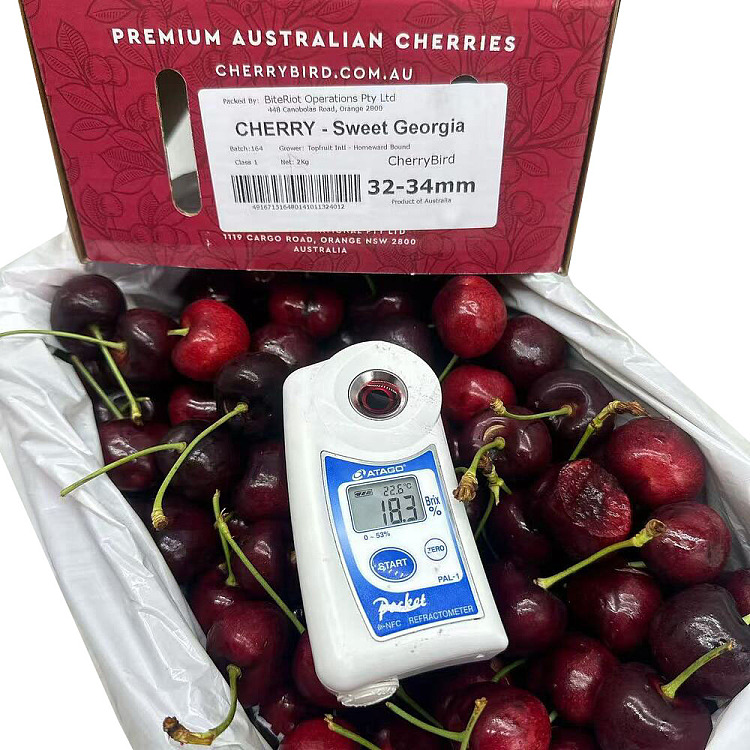 original-box-biteriotsweetgeorgia-cherry-32-34mm-gift-box-approx-2kg-2