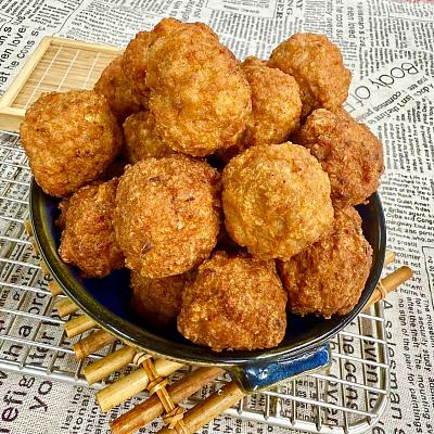 秘制香酥炸丸子(12粒)(猪肉)(700ml盒装)