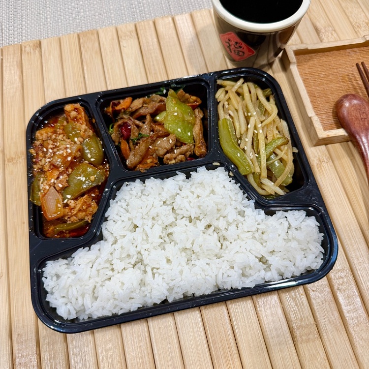 white-ricespicy-pork-sliceshome-style-tofu-spicysour-and-spicy-stir-fried-potato-shreds-1
