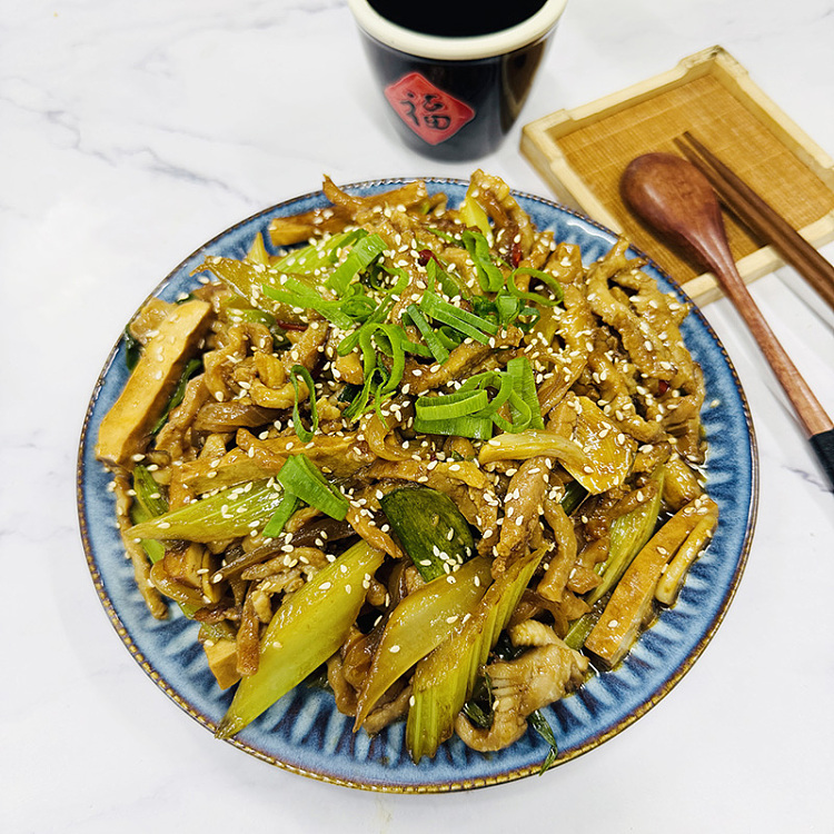 stir-fried-shredded-pork-with-dried-tofu-and-celery-1