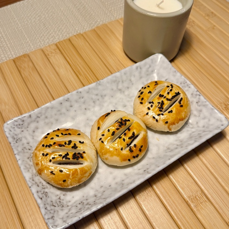 wife-cake-with-jujube-paste-filling-with-lard-1