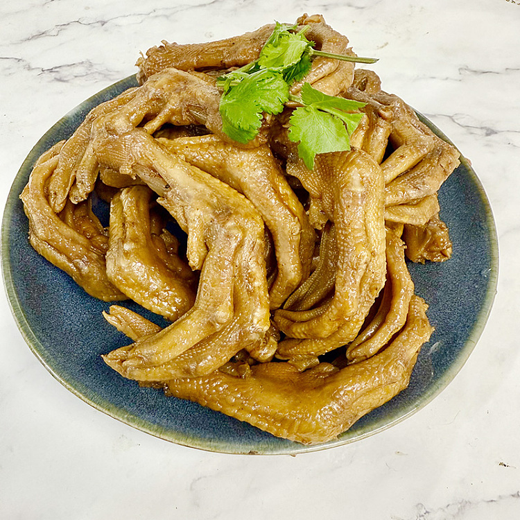 spicy-braised-duck-feet-1