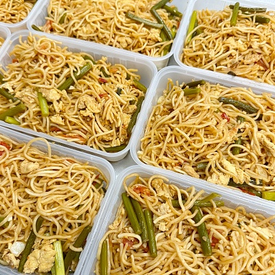 蒸面（焖面）（蒜苔，鸡蛋，面，番茄）（750ml盒装）【约430g】【限时特价】