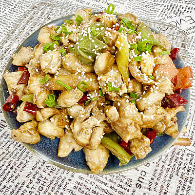 酱香炒鸡丁（辣）【700ml盒装】