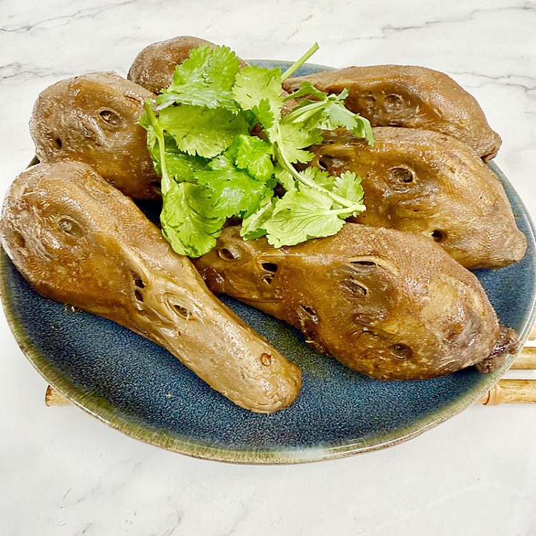 spicy-braised-duck-head-1
