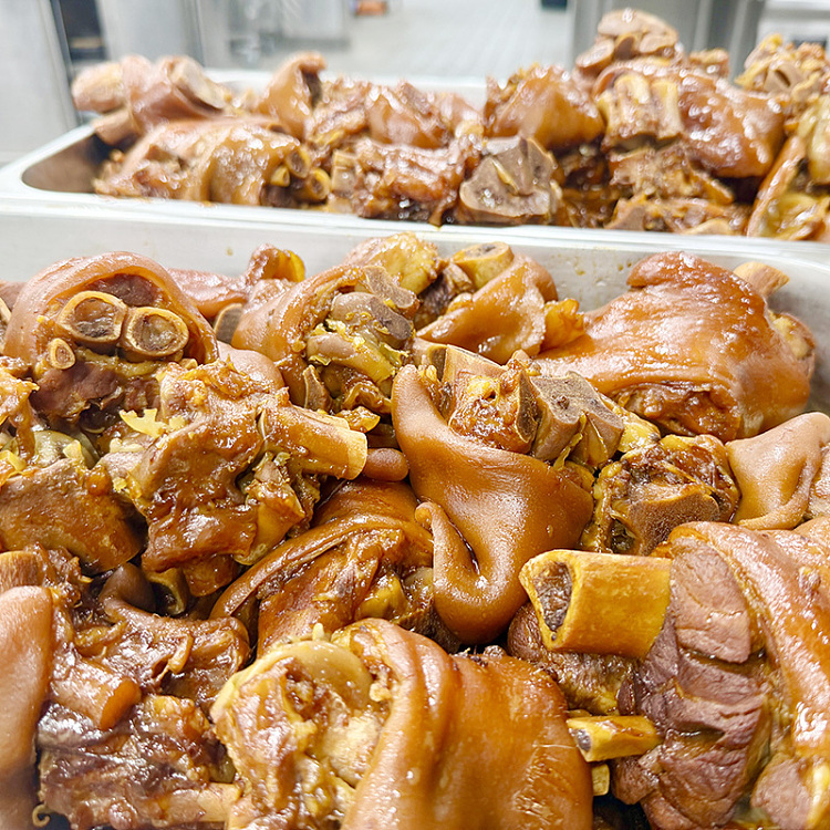 braised-pork-knuckle-lower-leg-1