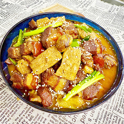 栗子红烧肉焖冻豆腐（辣）【700ml盒装】