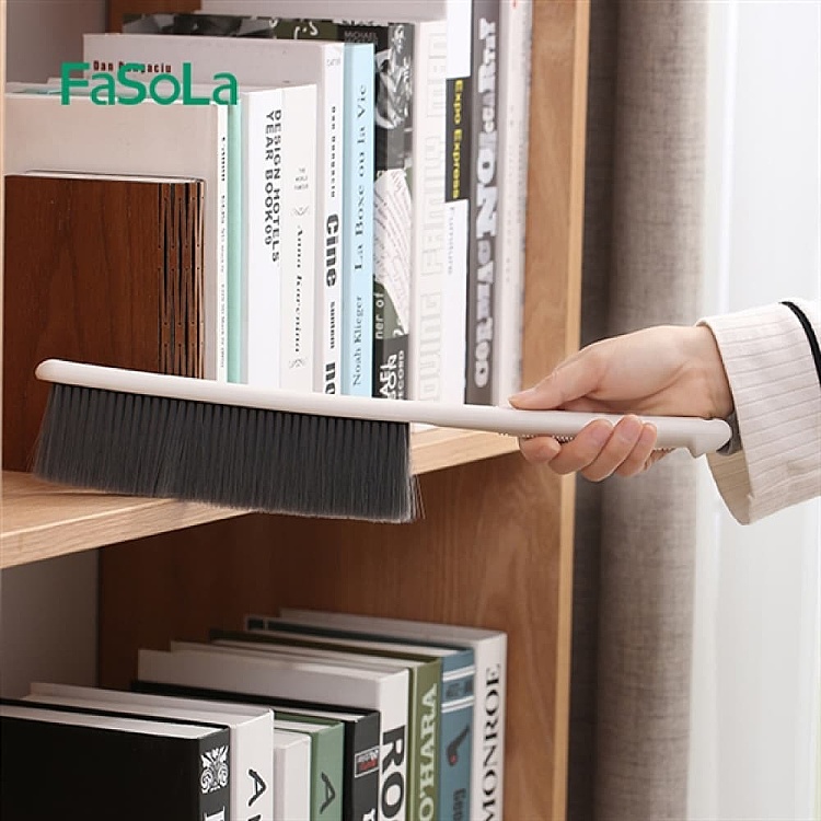fasola-long-handle-soft-bristle-bed-brush-beige-397cm-2