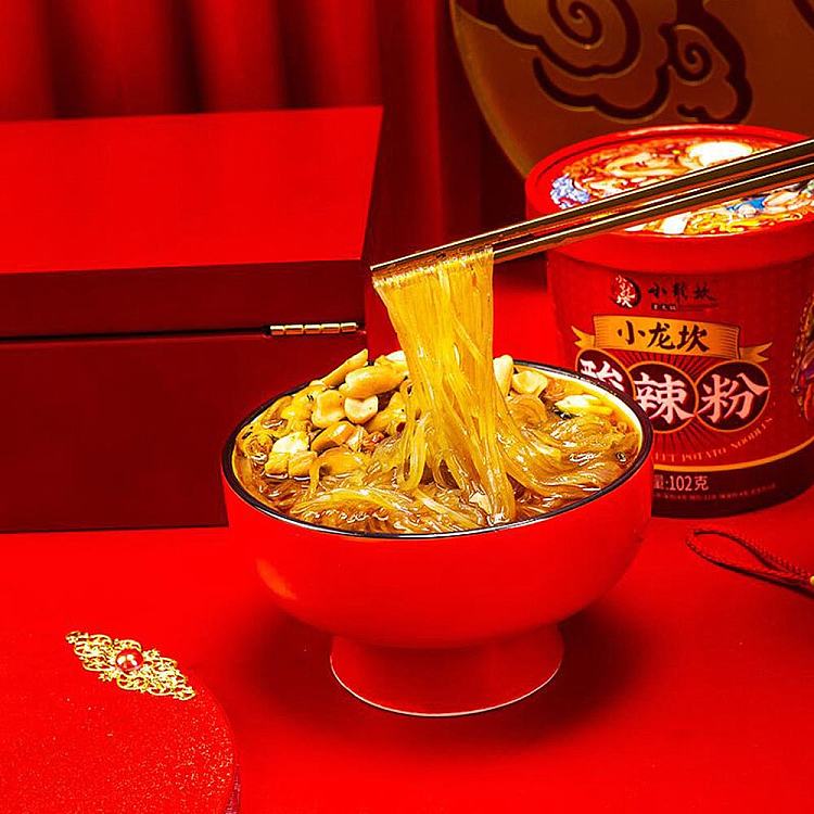 xiao-long-kan-sour-and-spicy-noodle-in-the-bucket-102g-3
