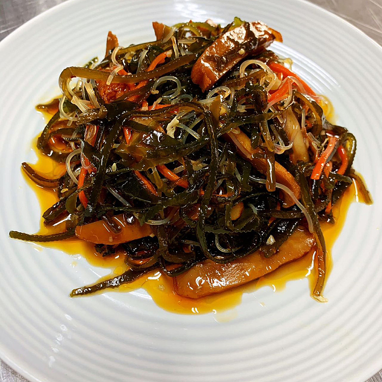 fresh-zilus-private-kitchen-sour-and-spicy-kelp-slices-about-250g-1