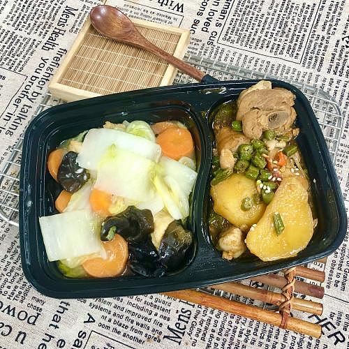 shandong-braised-chicken-with-potatoesthree-color-vegetable-tofu-pot-1