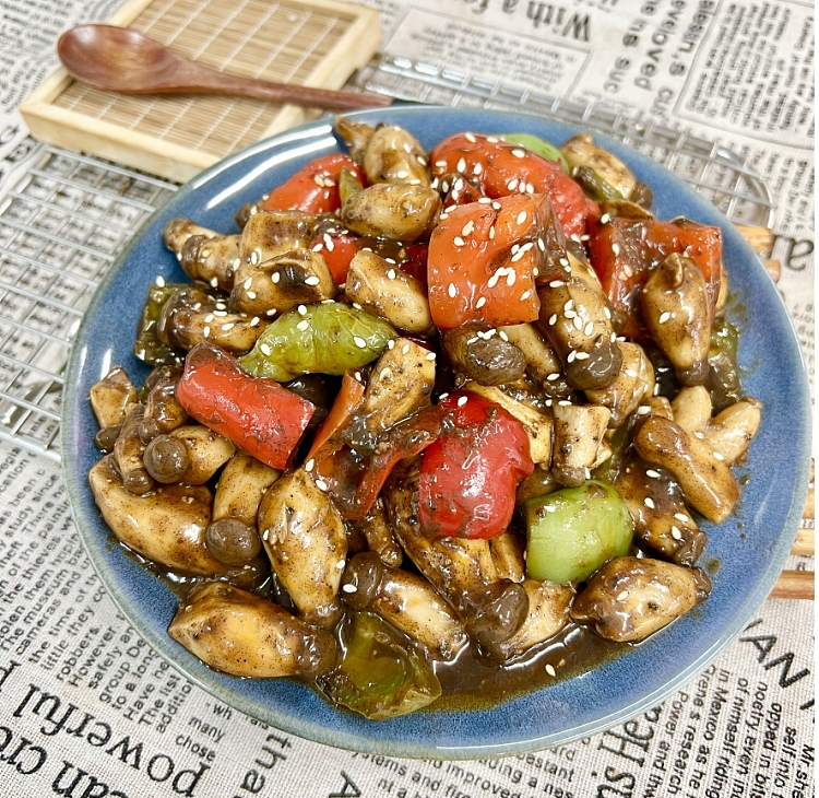 stir-fried-baby-king-oyster-mushroom-with-black-pepper-1
