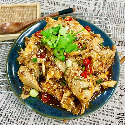 【凉菜】招牌麻辣手撕鸡（无骨鸡腿肉）（中辣）【700ml盒装】
