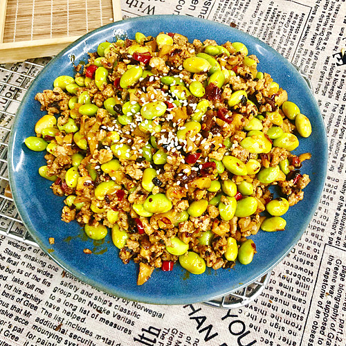 minced-pork-stir-fried-with-dried-radish-and-edamame-1