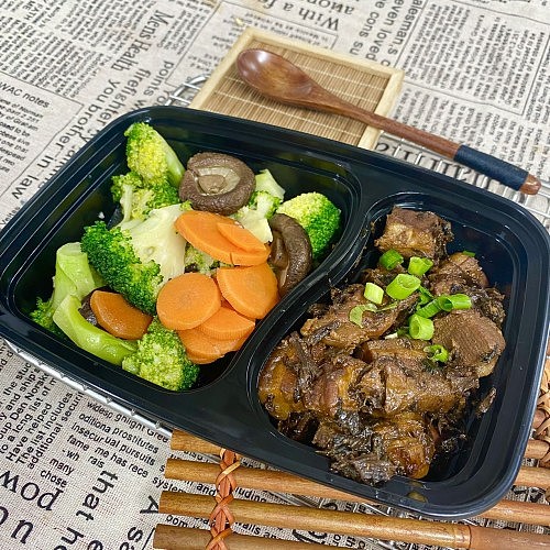 dried-plum-vegetable-braised-porkstir-fried-nutritious-mushrooms-with-broccoli-1