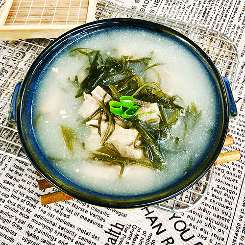 flavorful-seaweed-and-pork-rib-soup-1