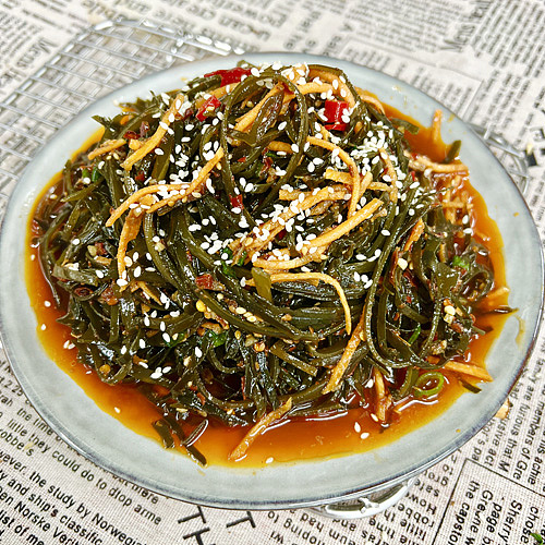 cold-tossed-seaweed-strips-1
