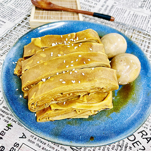 five-spice-braised-bean-curd-sheets-braised-egg-1