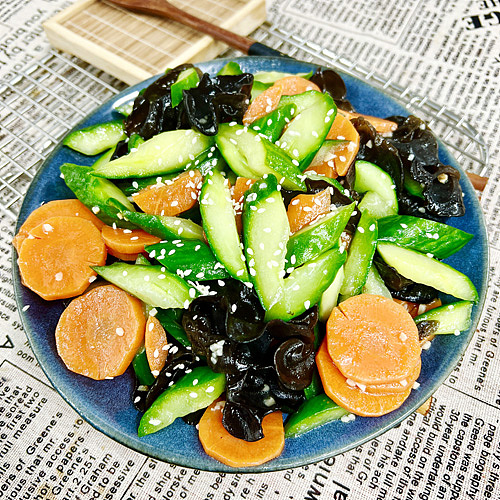 mixed-vegetables-cucumber-black-fungus-carrot-1