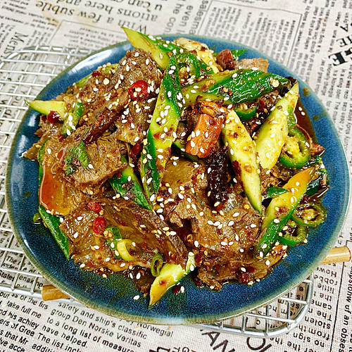 cucumber-and-beef-slices-in-chili-oil-1