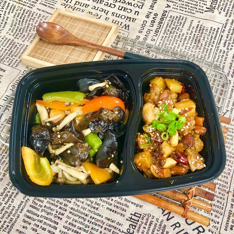 spicy-shredded-porkstir-fried-black-fungus-with-cauliflower-1