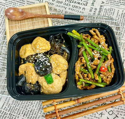 3348 蒜苔炒肉丝（ 微辣）+香菇鱼腐（1000ml盒装）