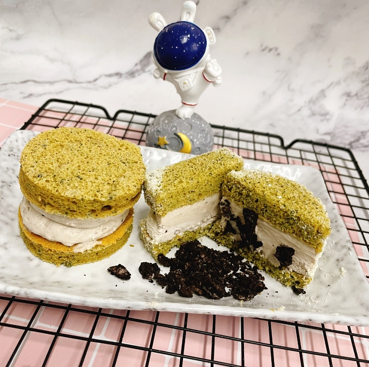 matcha-oreo-ice-cream-mini-cake-1