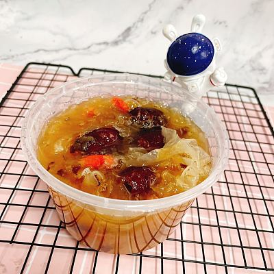 红枣银耳羹