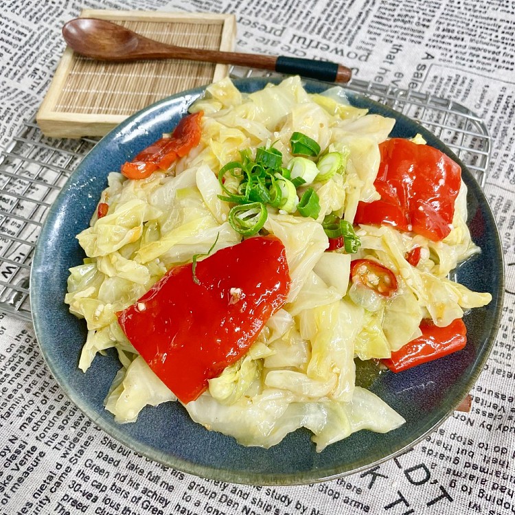 stir-fried-cabbage-with-xo-sauce-1