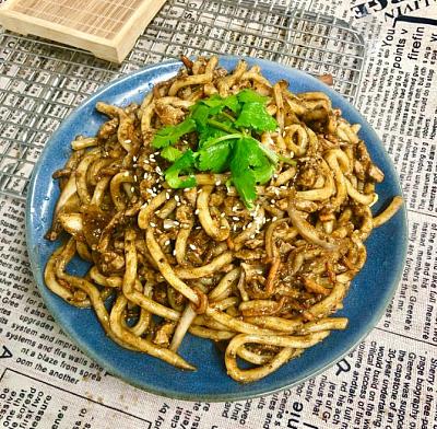 黑椒乌冬面（700ml盒装）