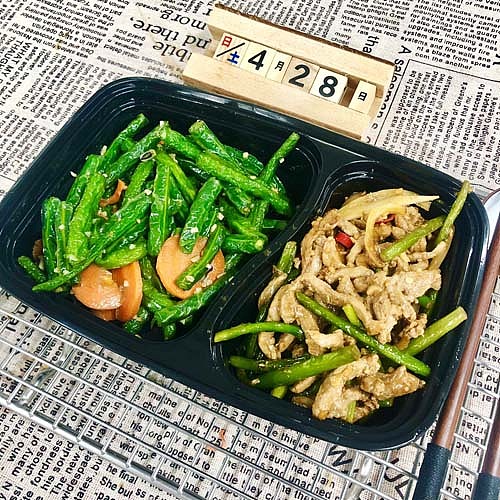 garlic-sprouts-stir-fried-with-pork-stripsstir-fried-long-beans-1