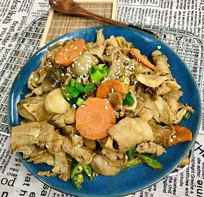 辣椒草菇炒肉（700ml盒装）