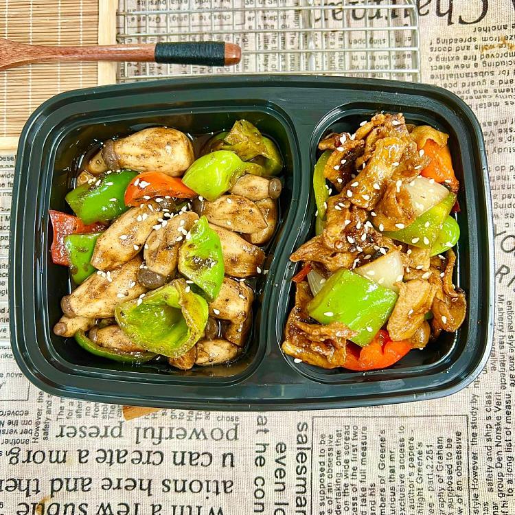 sichuan-twice-cooked-porkstir-fried-baby-king-oyster-mushroom-with-black-pepper-1